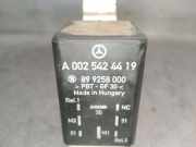 Relais Kühlerventilator A0025424419 Mercedes-Benz / MIXTO Furgoneta (W639) 109 CDI (639.601, 639.603, 639.605)