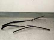 Nebelscheinwerfer Links Vorne Hyundai Trajet Großraumlimousine 2.0 CRDi 16V (D4EA)