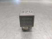 Relais 8D0951253 Volkswagen Passat (3B2) Limousine 1.8 T 20V (APU) APU