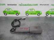 Gürtelschnalle Rechts Vorne 888401D010S8 Kia Carens III (FG) Großraumlimousine 2.0 CRDI VGT 16V (D4EA)