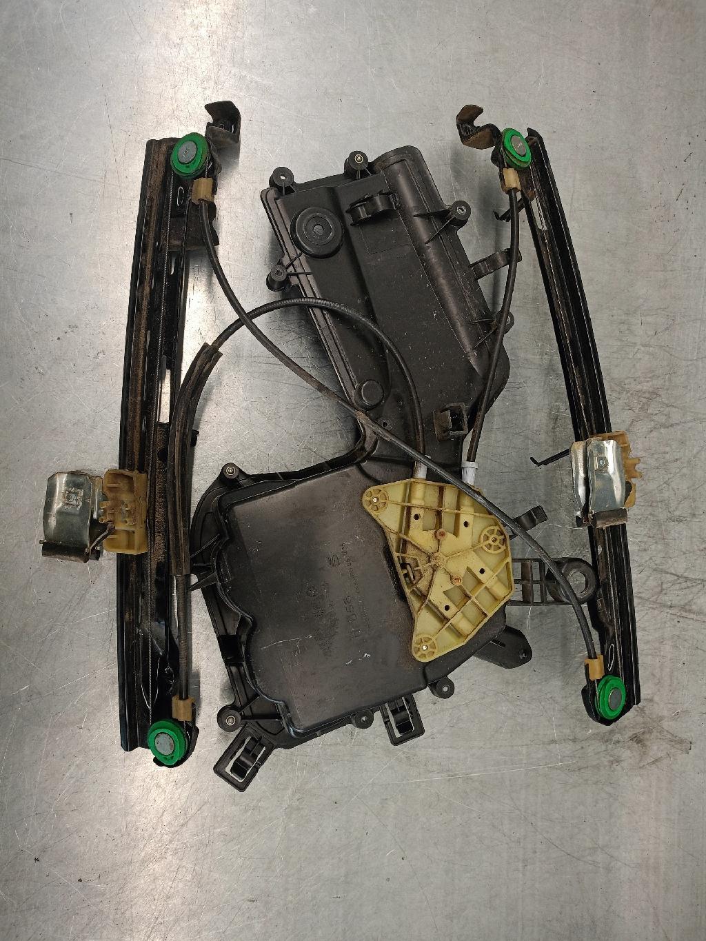 Fensterheber Links Vorne 1K0959793 Seat Leon (1P1) Schrägheck 5-drs 2.0 TDI DPF (BMM)