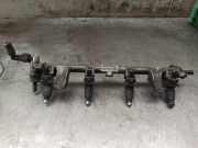 Einspritzdüsen Düsenstock 8F9H487 Ford Mondeo II Limousine 1.8i 16V (RKF)