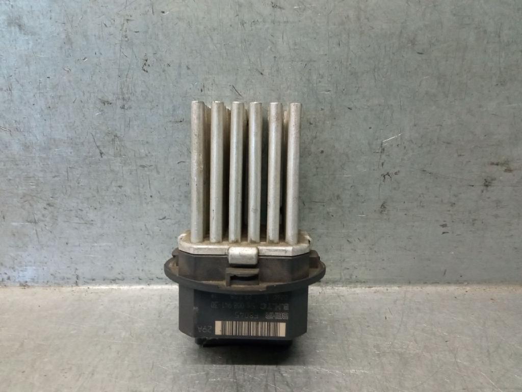 Heizwiderstand A2048707710 Mercedes-Benz C (W204) Limousine 3.0 C-300 V6 24V 4-Matic (M272.948)