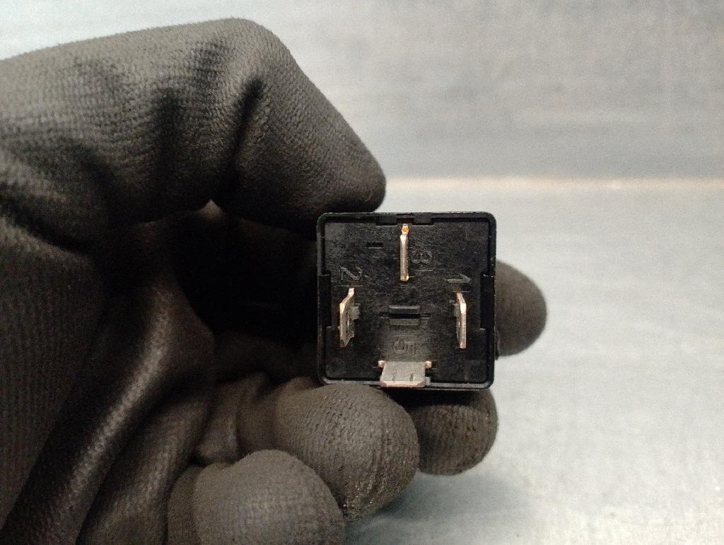 Relais 4H0951253A Audi (8UB, 8UG) 2.0 TDI