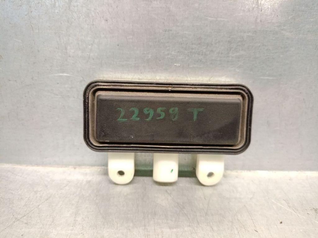 Handgriff Kofferraum 2218702410 Mercedes-Benz B (W246/W242) Schrägheck 2.1 B-200 CDI BlueEFFICIENCY, B-200d 16V (OM651.930(Euro 6))