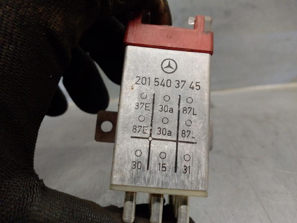 Relais 2015403745 Mercedes-Benz CLASE E (W124) BERLINA D 300 (124.130)