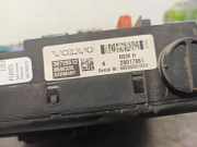 Sicherungskasten 30728512 Volvo S60 I (RS/HV) Limousine 2.4 D5 20V (D5244T4)