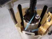 Tankschwimmer A2114701694 Mercedes-Benz E (W211) Limousine 2.2 E-220 CDI 16V (OM646.961)