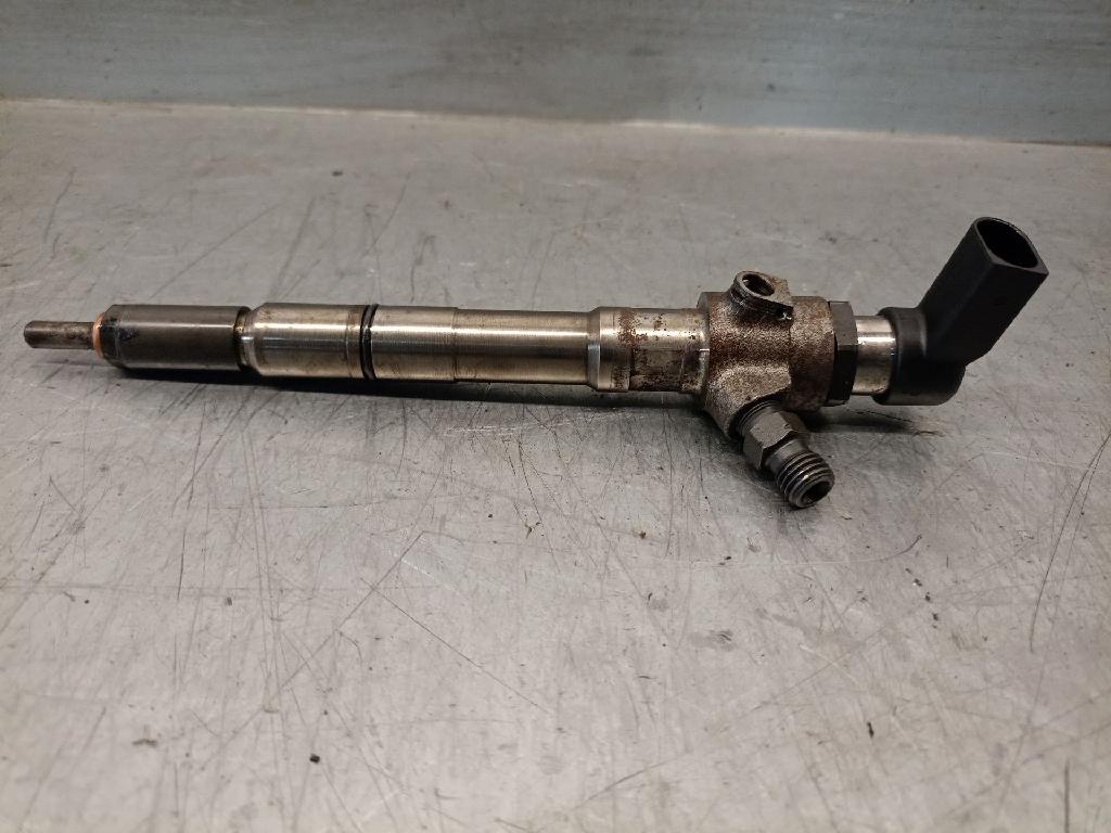 Kraftstoff-Injector 03L130277B Skoda Rapid Liftback 1.6 TDI 16V (CAYC)