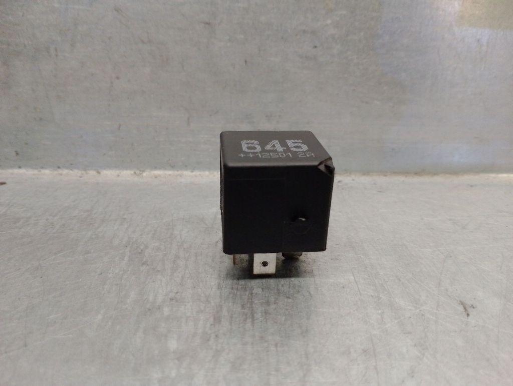 Relais 4H0951253A Audi Q3 (8UB/8UG) SUV 2.0 TDI 16V 177 Quattro (CLLB(Euro 5))
