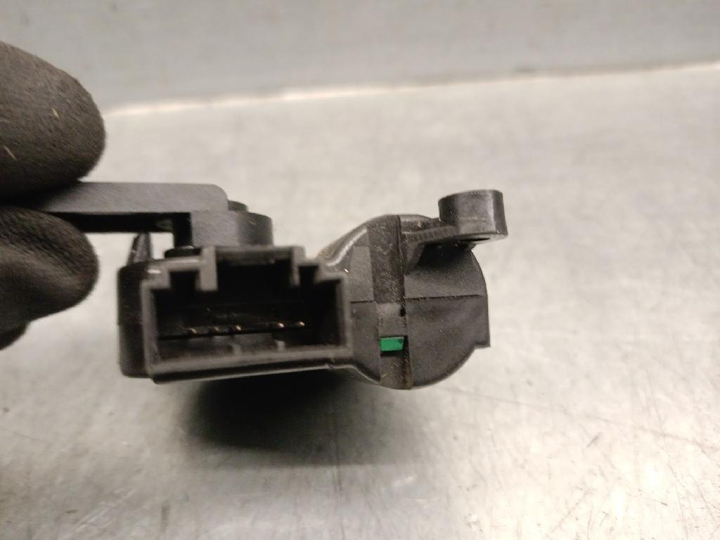 Luftklappe Stellmotor 1K0907511Q Audi Q3 (8UB/8UG) SUV 2.0 TDI 16V 150 (DFTA)