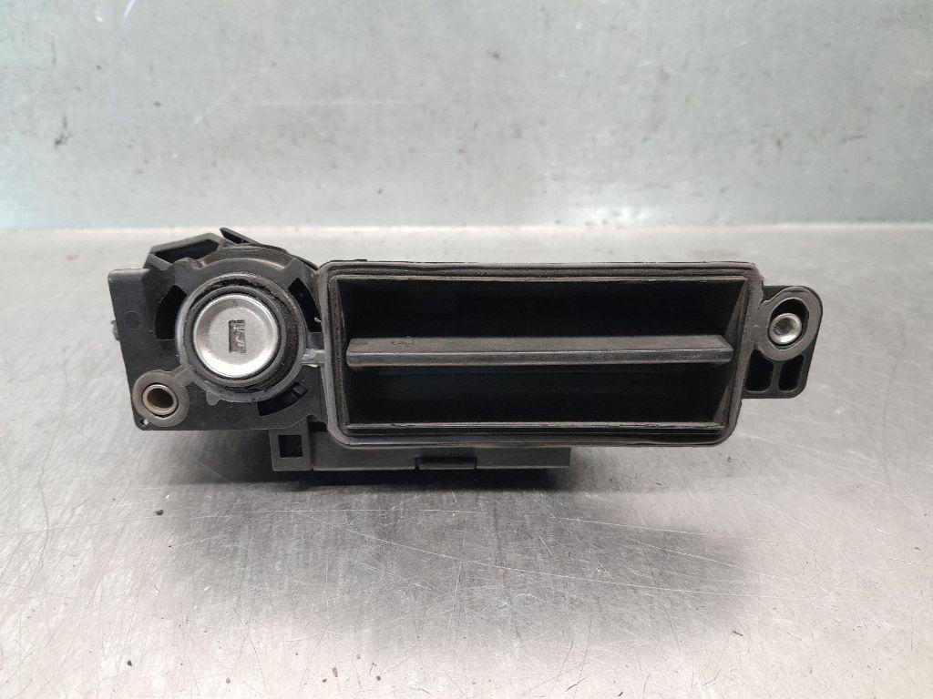Handgriff Kofferraum A2037500093 Mercedes-Benz C (W203) Limousine 2.2 C-220 CDI 16V (OM611.962)