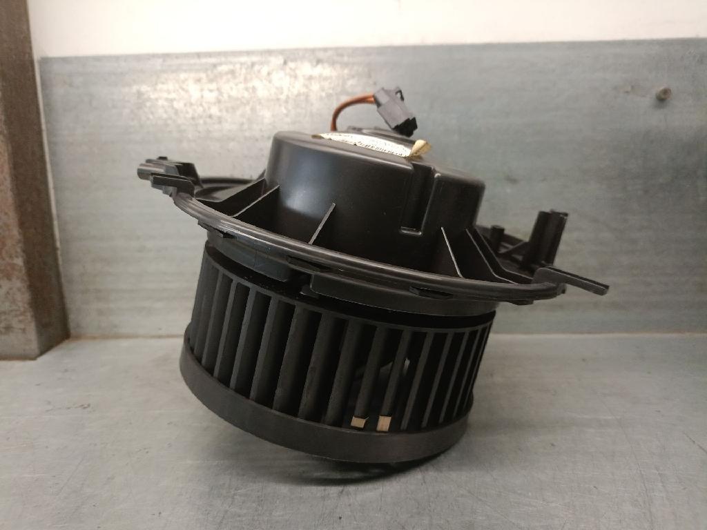 Heizlüfter 5Q1819021F Seat Leon (5FB) Schrägheck 5-drs 1.2 TSI Ecomotive 16V (CYVB)