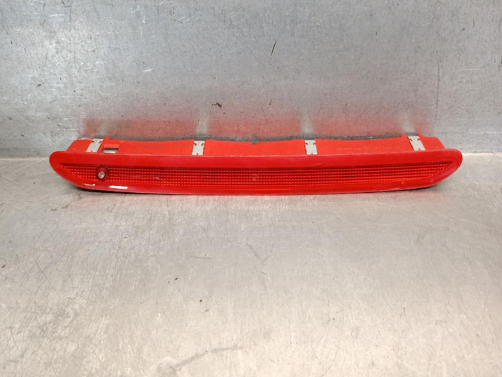 Dritte Bremsleuchte 1T0945087 Volkswagen Touran (1T1/T2) Großraumlimousine 1.6 TDI 16V (CAYC) CAYC