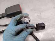 Gürtelschnalle Links Vorne 7323005061B0 Toyota Avensis (T25/B1B) Limousine 2.0 16V VVT-i D4 (1AZFSE)