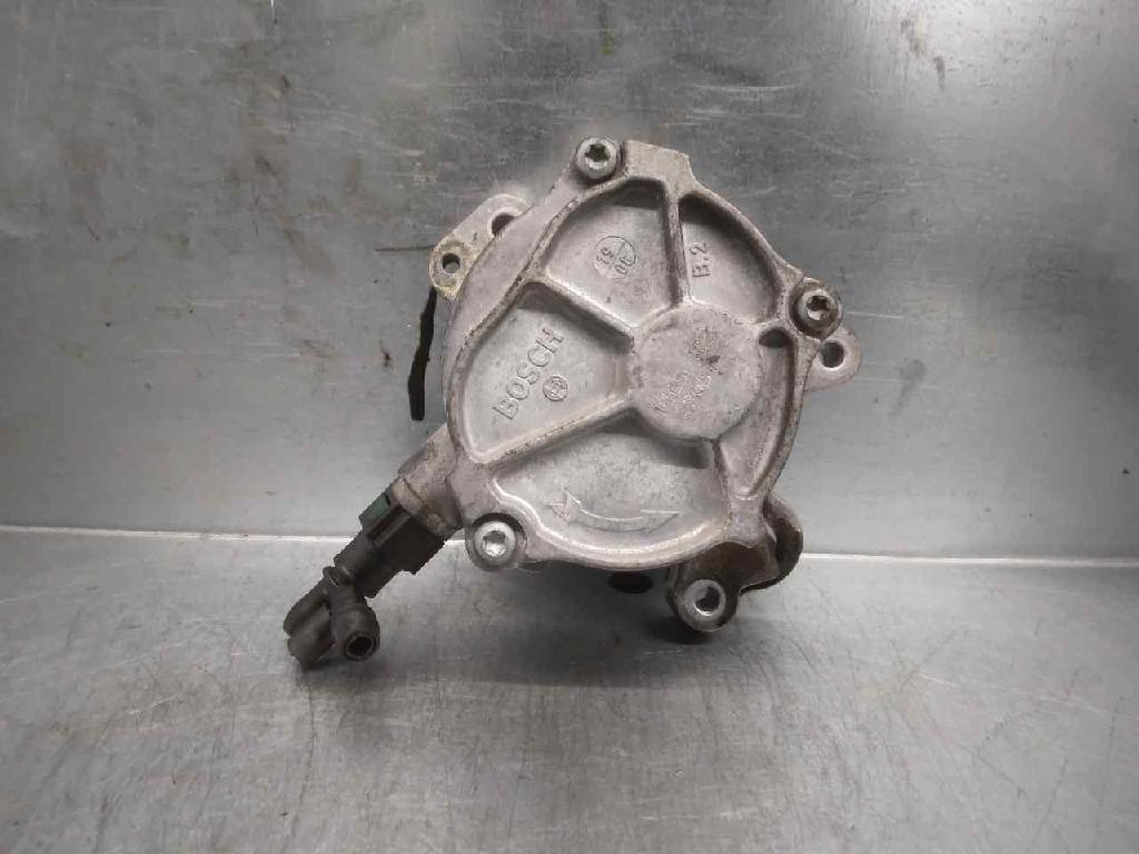 Handgriff Kofferraum 2218702410 Mercedes-Benz B (W246) Schrägheck 2.1 B-200 CDI BlueEFFICIENCY 16V 4-Matic (OM651.930)