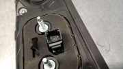 Rücklicht Links In Der Heckklappe 9825957580 Peugeot 2008 (UD/UK/UR/US/UX) Großraumlimousine 1.2 VTi 12V PureTech 100 (EB2ADT(HNK))