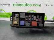 Sicherungskasten 8272005010 Toyota Avensis (T22) Liftback 2.0 D-4D 16V (1CD-FTV)