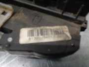 T?rschloss Rechts Vorne 813203K011 Hyundai Sonata Limousine 2.0 CRDI VGT 16V (D4EA)