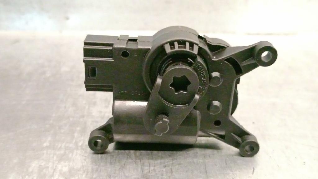 Luftklappe Stellmotor 1K0907511Q Volkswagen Scirocco (137/13AD) Schrägheck 3-drs 2.0 TDI 16V (CUUB) CUUB