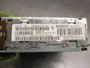Radio 8200205833 Renault IV (JK0) 2.2 dCi Turbodiesel