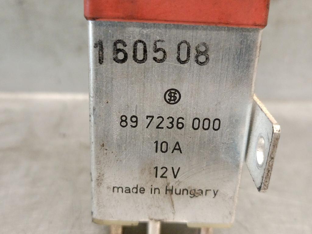 Relais 2015403745 Mercedes-Benz CLASE BERLINA 1.8 16V CAT