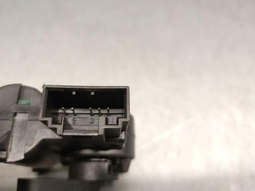 Luftklappe Stellmotor 1K0907511Q Audi Q3 (8UB/8UG) SUV 2.0 TDI 16V 150 (DFTA)