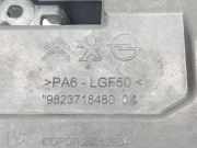 Schließplatte Kühlerträger 9823718480 Peugeot 2008 (UD/UK/UR/US/UX) Großraumlimousine 1.2 VTi 12V PureTech 100 (EB2ADT(HNK))