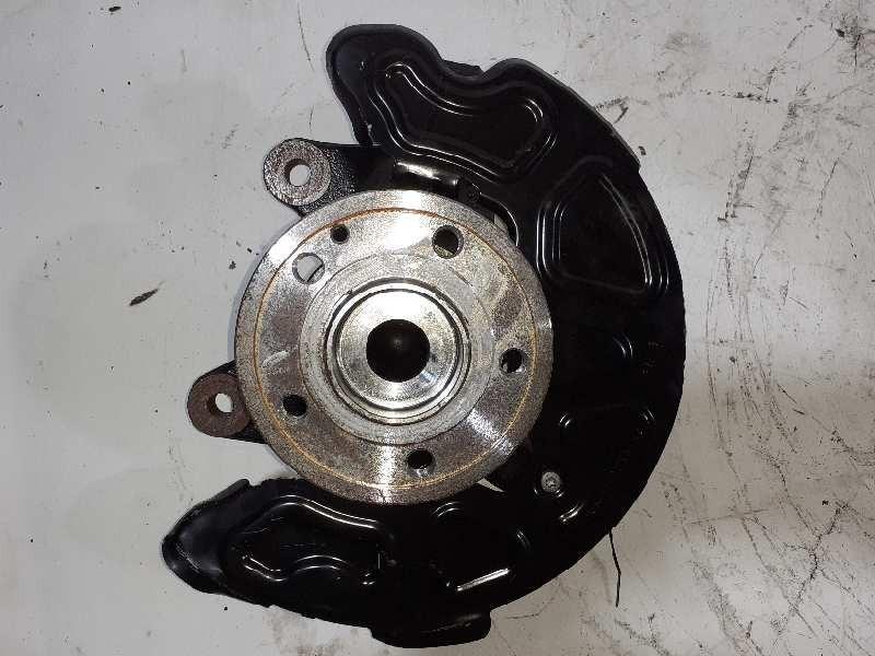 Achsschenkel Halter Rechts Vorne A4473300720 Mercedes-Benz CLASE V (W447) *