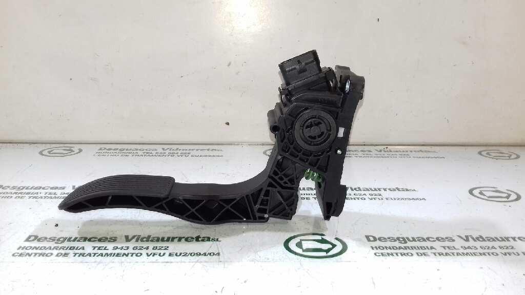 Gaspedal - - A9073010200 Mercedes-Benz CLASE (W447) *