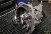 RENAULT CLIO V 2020 H4D-450 Schaltgetriebe 5-Gang 8201748340 3370KM