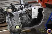RENAULT CLIO IV 2015 D4F-740 Schaltgetriebe 5-Gang 320109666R 26260KM