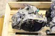 NISSAN PULSAR 2015 HRA2DDT Schaltgetriebe 5-Gang 3201001Q9Z 73600KM