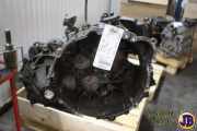 VOLVO S60 2005 D5244T Schaltgetriebe 5-Gang 8252132 206110KM