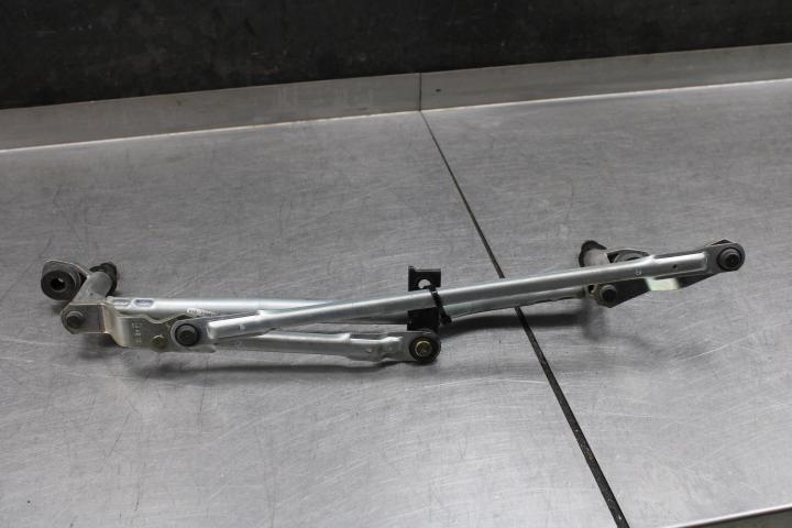 VW CADDY 16-20 2018 CUUE Wischergestänge 2K1955023J 89520KM