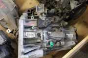 NISSAN PULSAR 2015 HRA2DDT Schaltgetriebe 5-Gang 3201001Q9Z 79000KM