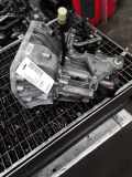 RENAULT CAPTUR 2015 H4B-400 Schaltgetriebe 5-Gang 320104691R 25920KM