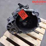 VW PASSAT 3C 2015 Manuell Schaltgetriebe 6-Gang 02Q 300 050 MX 134810KM