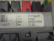 Sicherungskasten RELAIS 51739427 Fiat Idea (350AX) Großraumlimousine 1.3 JTD 16V Multijet (188.A.9000)