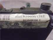 Sicherungskasten RELAIS 8200351182 Renault II Berlina 3P (10.2002->) 1.9 Privilege Luxe [1,9 Ltr. - 88 kW dCi Diesel] F9Q B8 2005