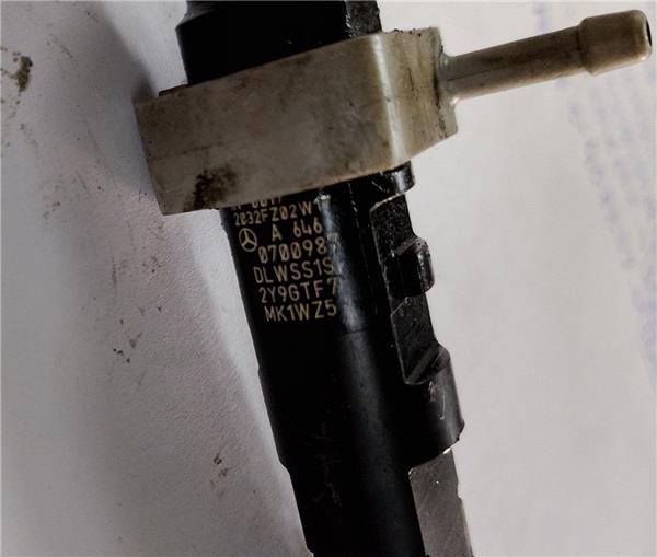 Kraftstoff-Injector a6460700987 Mercedes-Benz E (W211) Limousine 2.2 E-220 CDI 16V (OM646.821) 2006