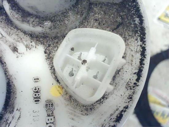 Kraftstoffpumpe Toyota Corolla Liftback E12 7702002070 Bild Kraftstoffpumpe Toyota Corolla Liftback E12 7702002070