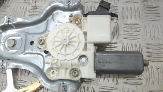 Fensterheber rechts vorne Toyota Corolla Liftback E12 6981002130 Bild Fensterheber rechts vorne Toyota Corolla Liftback E12 6981002130