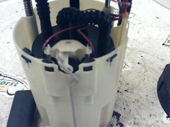 Kraftstoffpumpe Toyota Corolla Liftback E12 7702002070 Bild Kraftstoffpumpe Toyota Corolla Liftback E12 7702002070