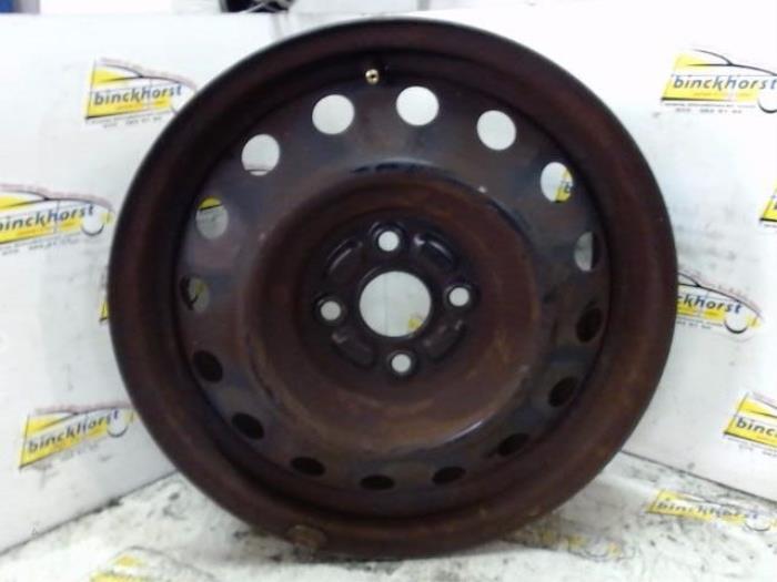 Felge Stahl Toyota Corolla Liftback E12 Bild Felge Stahl Toyota Corolla Liftback E12