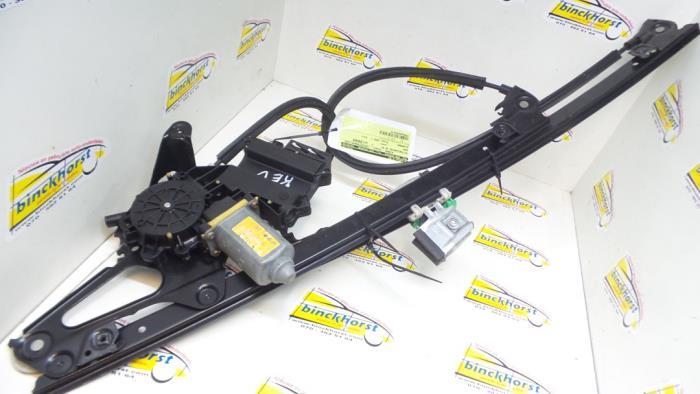 Fensterheber rechts vorne Seat Alhambra I 7V Bild Fensterheber rechts vorne Seat Alhambra I 7V