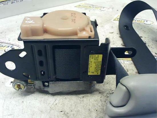 Sicherheitsgurt rechts vorne Toyota Corolla Liftback E12 Bild Sicherheitsgurt rechts vorne Toyota Corolla Liftback E12