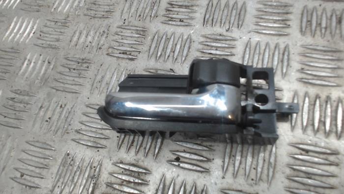 Türgriff rechts vorne Toyota Corolla Liftback E12 Bild Türgriff rechts vorne Toyota Corolla Liftback E12