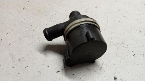 Wasserpumpe Seat Ibiza IV 6J 6R0965561A Bild Wasserpumpe Seat Ibiza IV 6J 6R0965561A