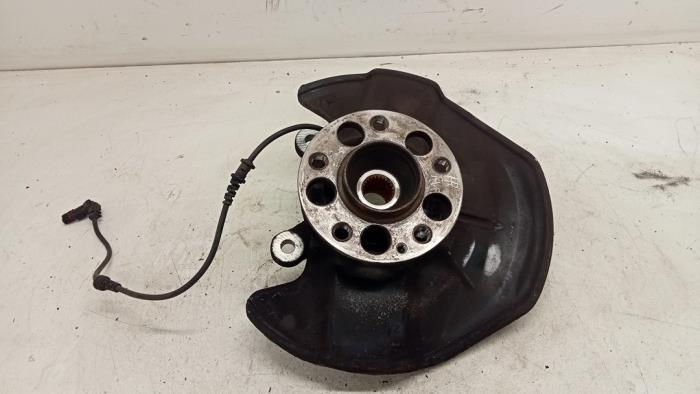 Achsschenkel rechts vorne Mercedes-Benz A-Klasse W169 A1693300620